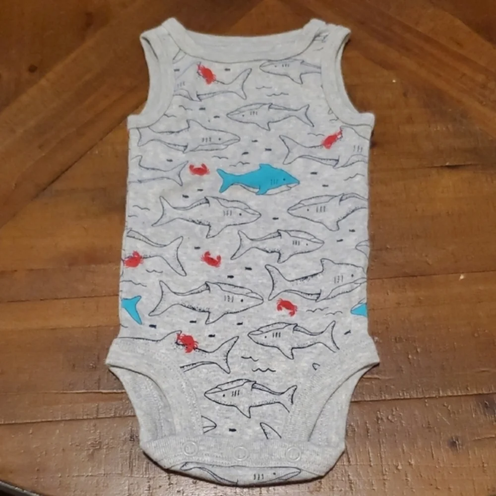 🐻 Carter's Gray Bodysuit with Blue and Red Shark Design